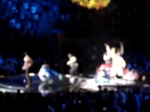 Holiday  Michael Jackson Tribute! Madonna Sticky and Sweet, Round 2, London