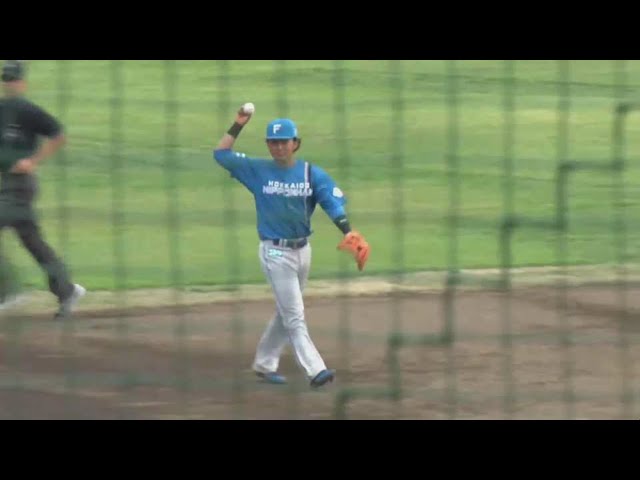 【ファーム】ファイターズ・上川畑大悟が三遊間の深い打球に追いつきアウトにする!! 2022年5月21日  東北楽天ゴールデンイーグルス 対 北海道日本ハムファイターズ