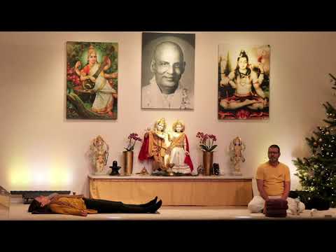 Yogastunde "Geistig" mit Mahavira - Yoga Vidya Ashram Live - 09:15 Uhr 29.12.2021