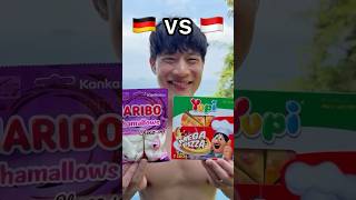 Download lagu HARIBO Chamallows 🇩🇪 vs Yupi Mega Gummy Pizza 🇮🇩 mp3