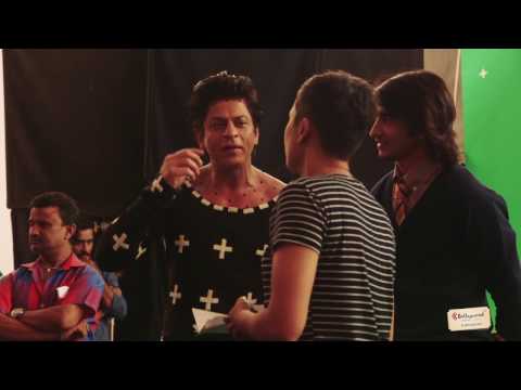 download lagu mp3 mp4 Bollywood Park War Movie Offer, download lagu Bollywood Park War Movie Offer gratis, unduh video klip Bollywood Park War Movie Offer