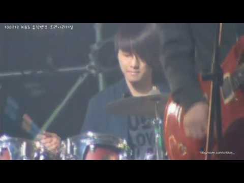 100212 Music Bank Minhyuk Rock n Roll Music Rehearsal [FANCAM].mpg