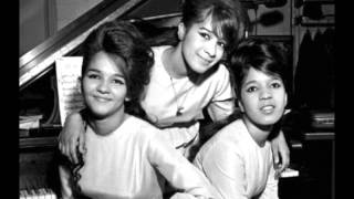 RONETTES - GOOD GIRLS / THE MEMORY - MAY 138 - 3/63