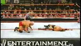 2003 11 30 Heat   Steven Richards with Victoria vs  Heidenreich