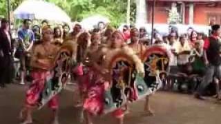 Download lagu Jathilan TURONGGO MUDHO CINDELARAS TMC babak1.001.flv mp3 Download lagu Jathilan TURONGGO MUDHO CINDELARAS TMC babak1.001.flv mp3