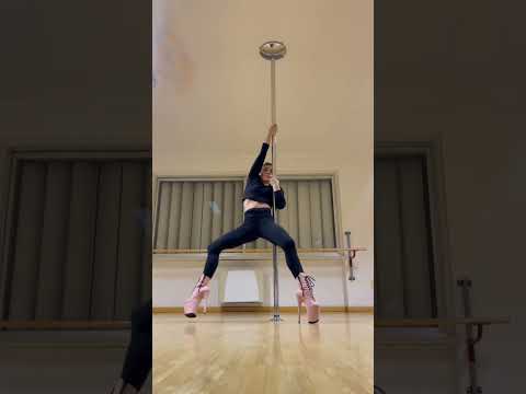 Beginner EXOTIC poledance #poledance #shorts #exoticpole