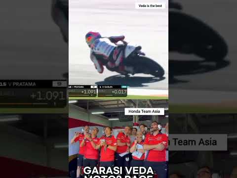 Duel seru Veda Ega Pratama vs Rico Salmela di sesi latihan bebas Moto3 di Sirkuit Mugello, Italia