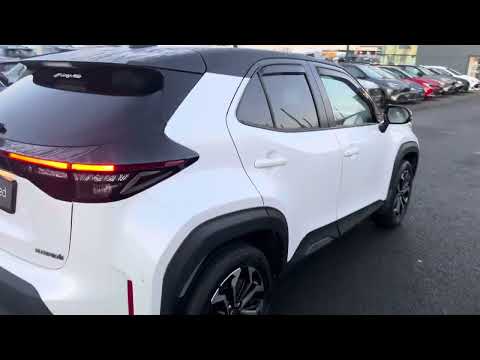 Toyota Yaris Cross 1.5 Hybrid Luna Sport 5DR - Image 2