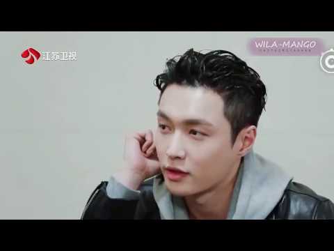 EXO - Zhang Yixing (LAY EXO)  ♥ can't take my eyes off you