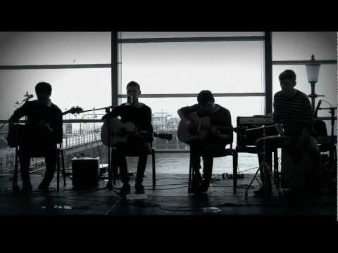 Arctic Monkeys - Do Me A Favour (cover by F451)