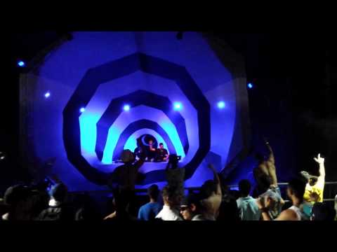 Format:B at XXXperience Festival 17 anos (HD)