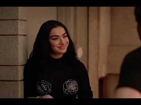 Stan twitter: charli xcx “what the f__k am i doing here”