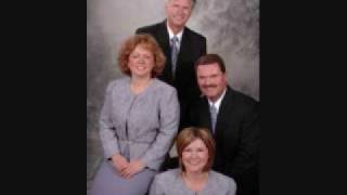 Chuck Wagon Gang - There's A Little Pine Log Cabin