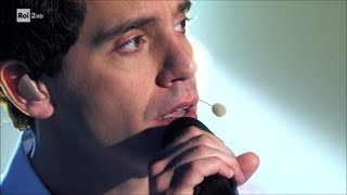 Mika canta &#39;Vedrai, vedrai&#39; di Luigi Tenco - Stasera CasaMika 14/11/2017