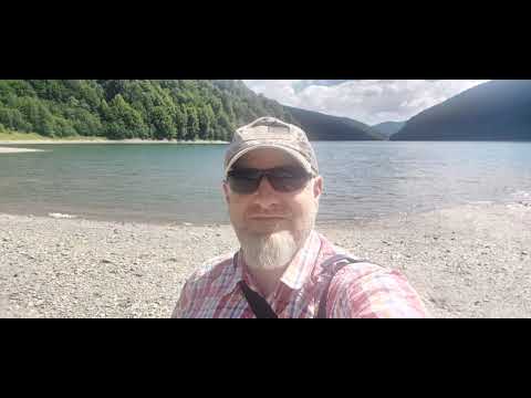 Poiana Mărului - jud. Caraş-Severin, un hotel horror si peisaje magnifice