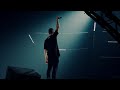 Videoklip Martin Garrix - Hold On (ft. Matisse & Sadko & Michel Zitron)  s textom piesne