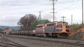 preview picture of video 'Empty Rail train at Seymour Sat 06/08/11'