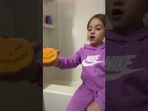 Brrr! 🥶 How Alana warms up on a cold night! 🤣 #shorts #funny #relax