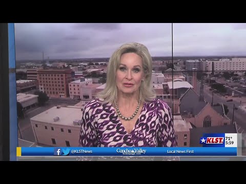 Flash flooding closes Water Valley road