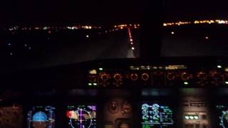 preview picture of video 'Onur Air Cockpit A321 Approach & Landing Izmir'