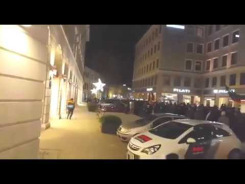 Tysiące ludzi przeciw Merkel w Monachium
