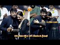 Sreemukhi Tight Hug To Megastar Chiranjeevi Bholaa Shankar Pre Release Event Tupaki