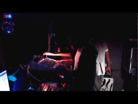 Fitas of the Fittest vs Dubweedroots- REGGAE PON TOP