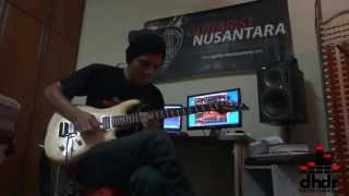 Download lagu RAPUH - Agnes Monica Guitar instrumental mp3