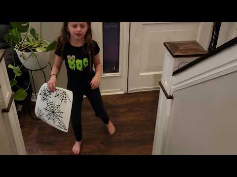 cutting out vinyl. yes... that's my fart! 10-15-21