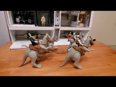 Star Wars Tauntaun Kenner to Hasbro POTF2 Comparison