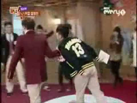 when 2PM's Nichkhun get's angry at Wooyoung