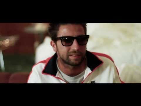 TWO FINGERZ feat. DARGEN D'AMICO & SEWIT - BUFFO (Il Disco Nuovo)