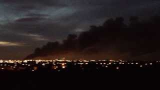 preview picture of video 'Dagenham Scrap Yard Fire Nov 1st 2013'