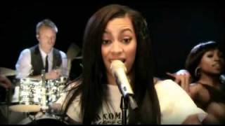 Solange Knowles-&quot;T.O.N.Y.&quot; Pepsi Smash Performance