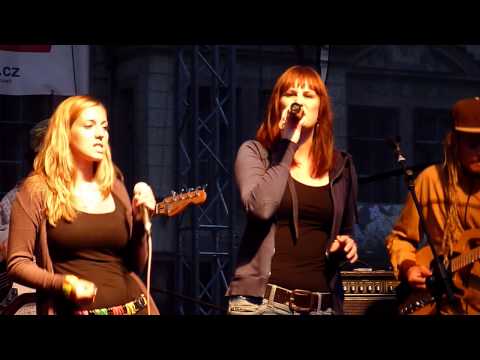 Riddimshot feat. U-cee & G*apeels - (?) - Na Ulici Plzeň 2011