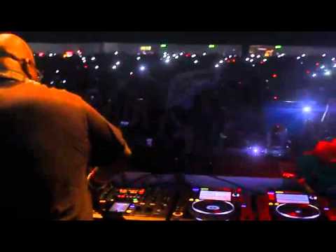 Carl Cox @ Time Warp Italy 2011  [UnderMusic cannel]