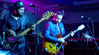 The New Mastersounds 2016-11-16 - In The Middle at HiFi Music Hall Eugene