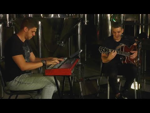 Bruce Lemos & Ricardo Diniz - Outono no Rio (Ed Motta/Ronaldo Bastos)