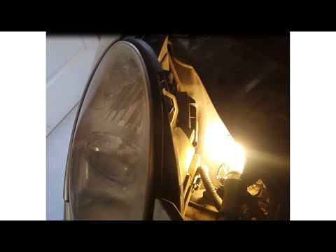 2007 Mercedes R Class HID D2S Low Beam Bulb Change Passenger Side