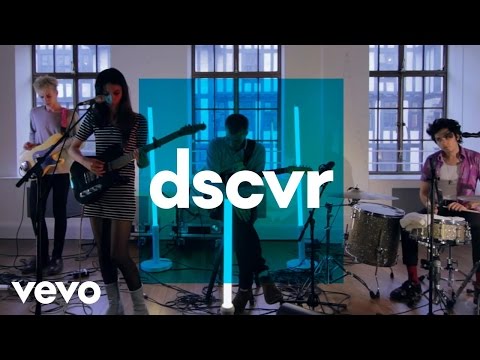 Wolf Alice - Heavenly Creatures - Vevo dscvr (Live)