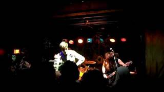 Municipal Waste - Beer Pressure / Idiot Check (7 of 14)