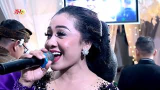 Download lagu E JAMUNE GHEA MONICA CAMPURSARI SUKO LARAS PERNIKAHAN SRI & RAGA CINERE DEPOK mp3 Download lagu E JAMUNE GHEA MONICA CAMPURSARI SUKO LARAS PERNIKAHAN SRI & RAGA CINERE DEPOK mp3