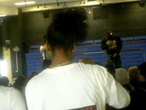 Irie Dan Bless & Golden B - Put it on Ice