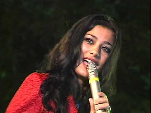ERNA DŽEBA - Dosta je - FESTIVAL NARODNE MUZIKE BIHAĆ 2005