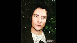 Synyster Gates Is Sexy