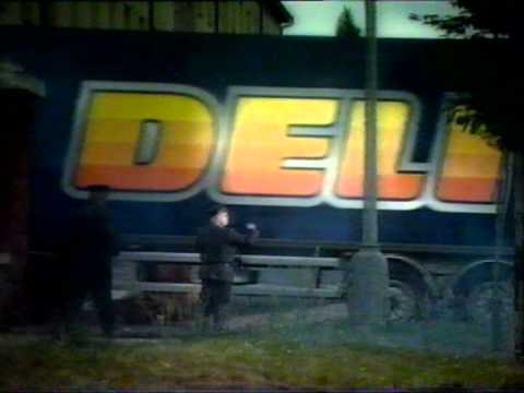Deli tyčinka - Zdeněk Srstka jako vězeň na úteku - stará reklama z roku 2001