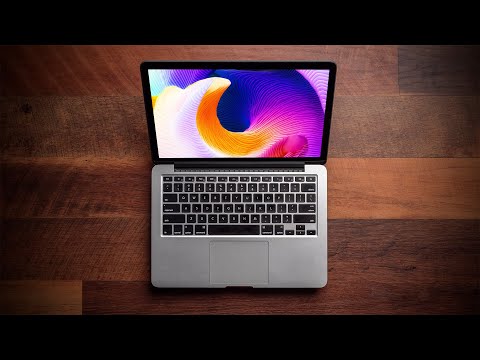 Apple 13.3" MacBook Pro MF840LL/A (Intel Core i5 2.7GHz, 8GB RAM, 256GB SSD) - Grade A