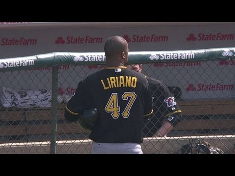 PIT@CHC: Liriano helps own cause in the second