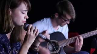 Lilly Among Clouds - Your Hands Are Like Home (Live Session) ••• perlenTV 060