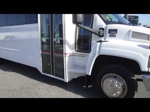 Used Large Shuttle Bus - 2004 GMC C5500 Glaval For 29 Passengers w/ Rear Luggage Compartment S05127
